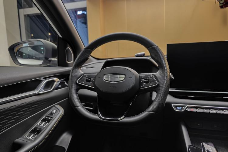 Used Geely Auto Coolray 2025 Bin Yue L 1.5T DCT Starlight Edition
