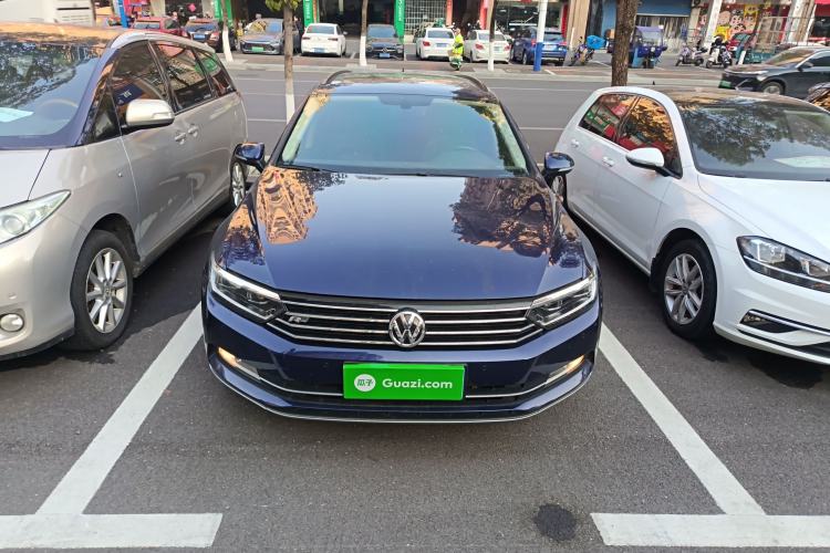 Used Volkswagen Variant 2018 380TSI Two-Wheel Drive Comfort Edition
