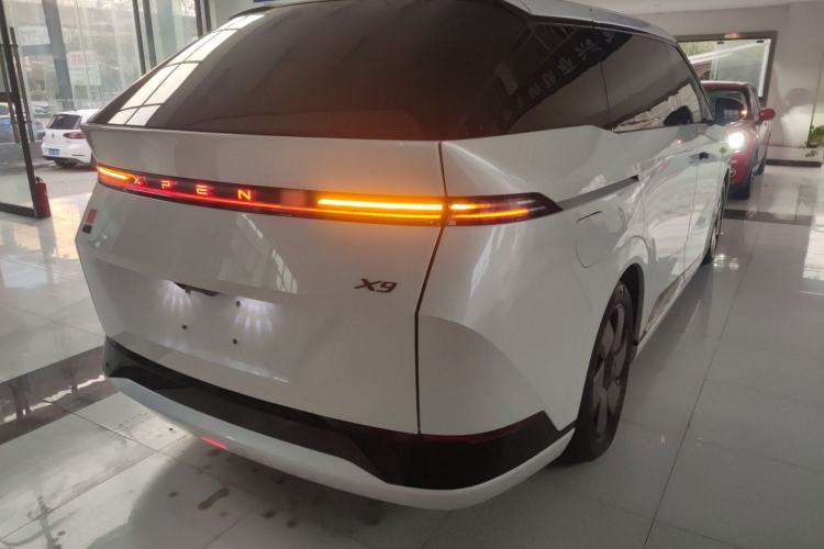Used XPeng X9 2024 702 Ultra-Long Range Max
