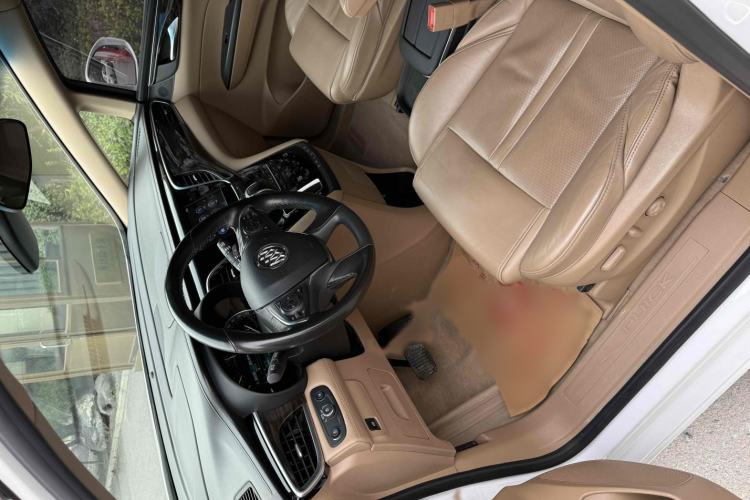 Used Buick GL8 2017 ES 28T Luxury Model China V Standard
