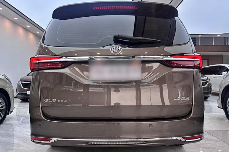 Used Buick GL8 2022 Land Cruiser Executive Class 652T Comfort Model
