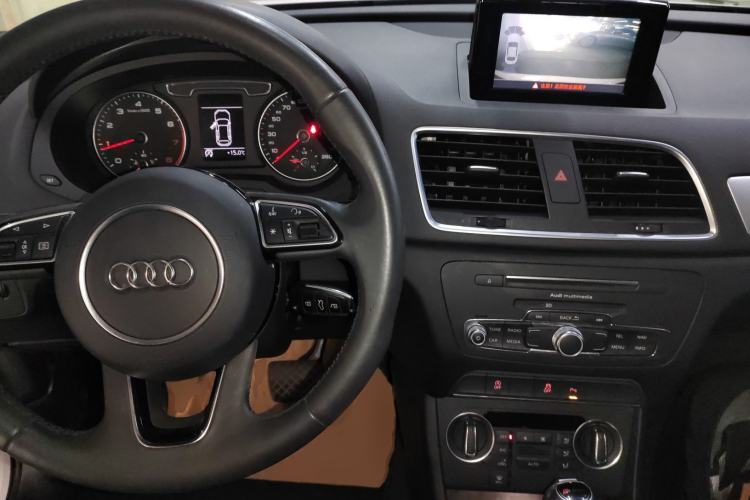 Used Audi Q3 2017 30 TFSI Fashion Model
