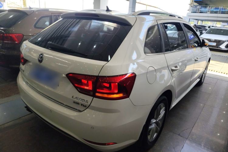 Used Volkswagen Gran Lavida 2015 230TSI DSG Comfort Edition
