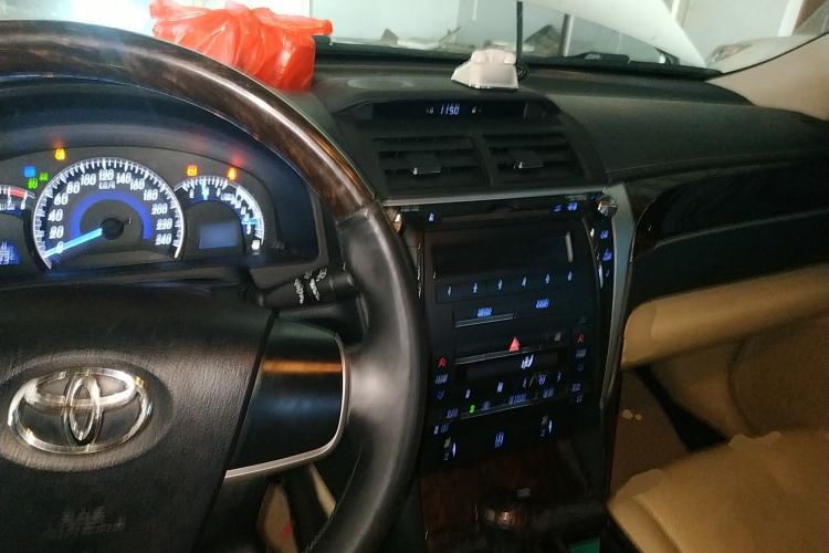 Used Toyota Camry 2016 2.0G 10th Anniversary Leading Edition