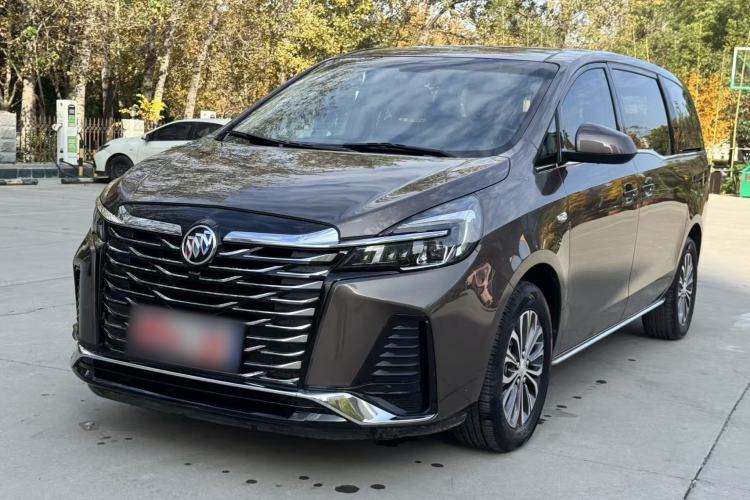 Used Buick GL8 2023 Land Executive Class Comfort Model
