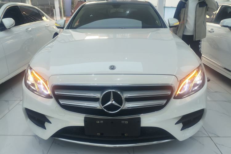 Used Mercedes-Benz E-Class 2018 E 300 L Sporty and Stylish Model
