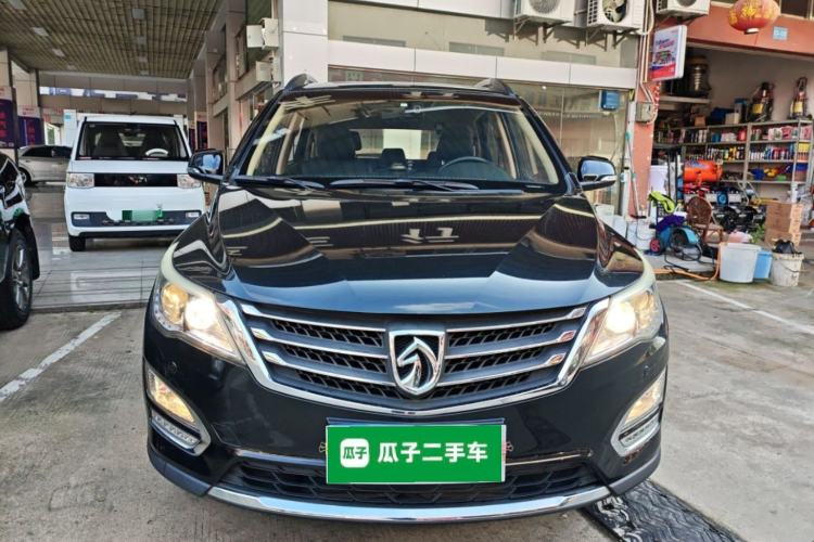 Used Baojun 560 2015 1.8L Manual Luxury Model
