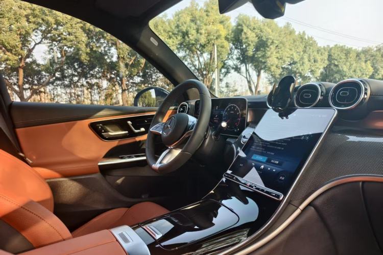 Used Mercedes-Benz GLC 2024 GLC 260 L 4MATIC Dynamic Edition 5-seater