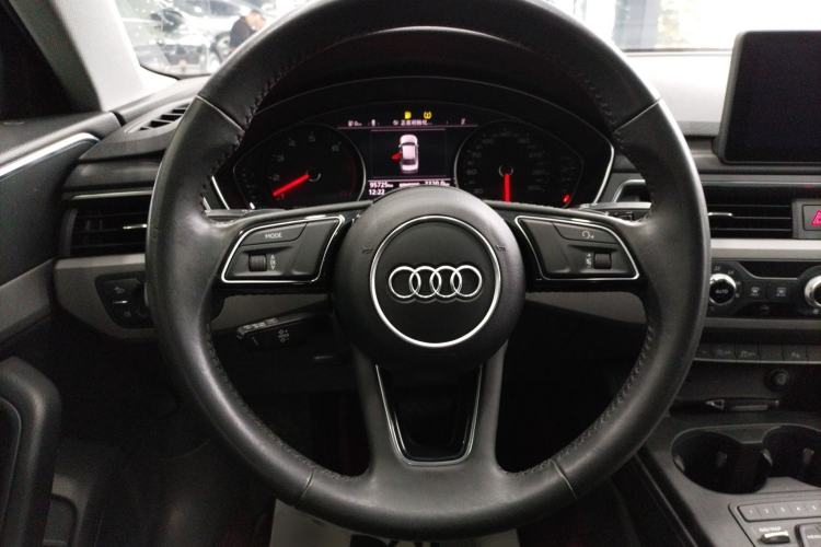 Used Audi A4L 2019 40 TFSI Ambition China VI