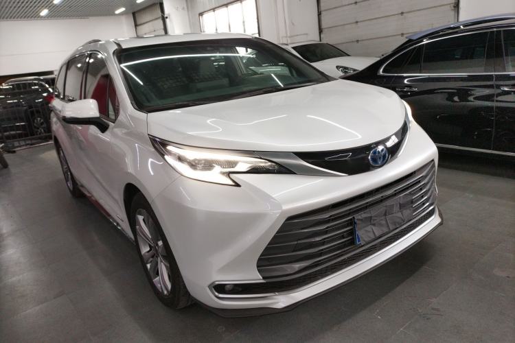 Used Toyota Sienna 2021 2.5L Hybrid Premium Edition