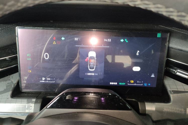 Used Lynk & Co 09 EM-P 2023 2.0TD EM-P Long-Range Version PM 7-Seater
