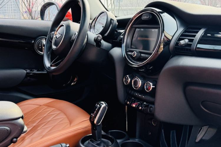 Used  MINI 2018 1.5T ONE PLUS Five-Door Edition
