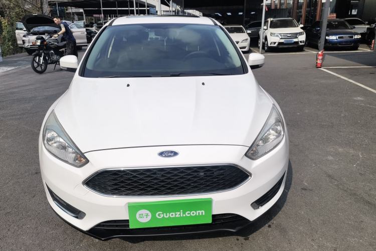 Used Ford Focus 2017 Hatchback 1.6L Manual Fashion Edition SmartDrive Version