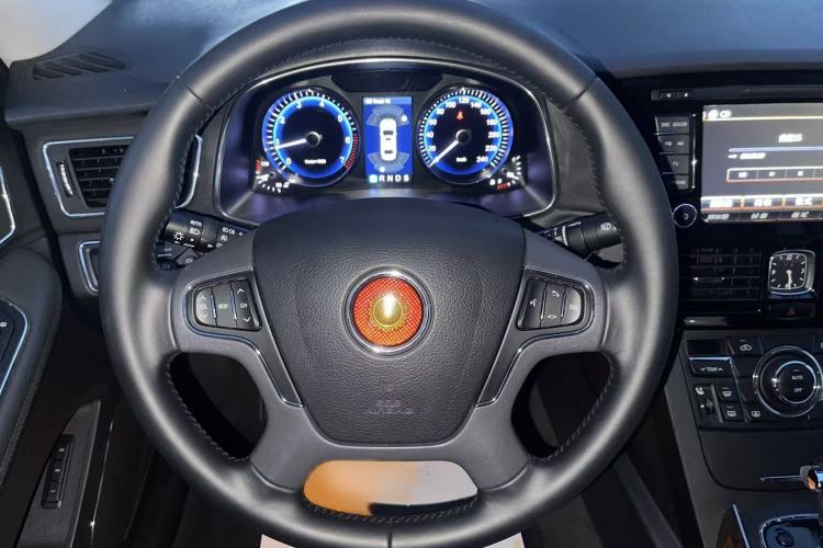 Used Hongqi H7 2015 2.0T Luxury Model
