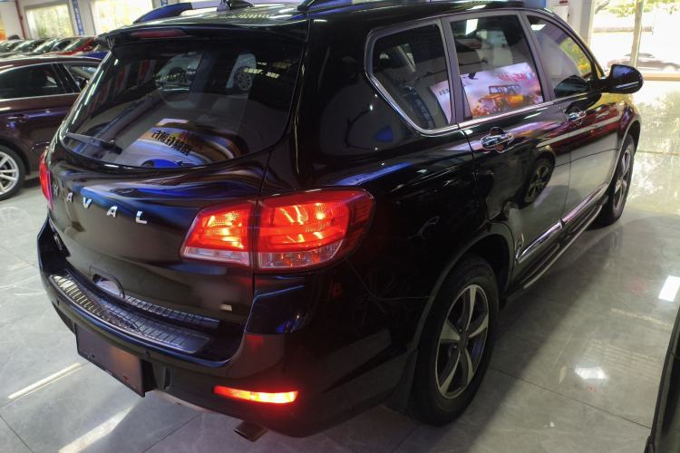 Used Haval H6 2016 Upgraded Model 1.5T Manual Two-Wheel Drive Elite Version
