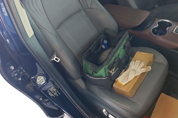 Used Toyota Harrier 2022 2.0L CVT Two-Wheel Drive Deluxe Edition