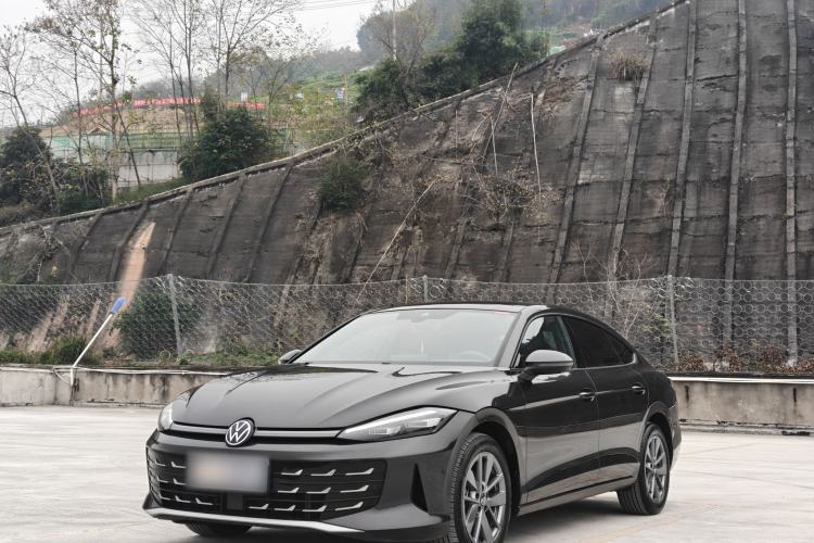 Used Volkswagen Lamando 