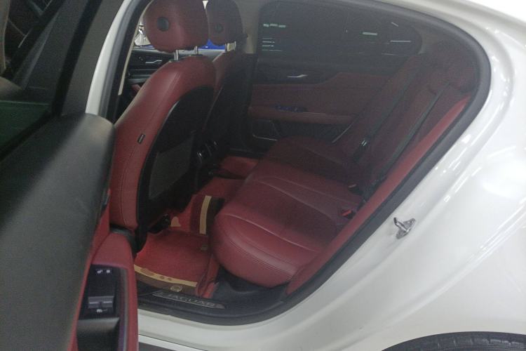 Used Jaguar XEL 2020 2.0T 200 PS S Advanced Elegance Edition
