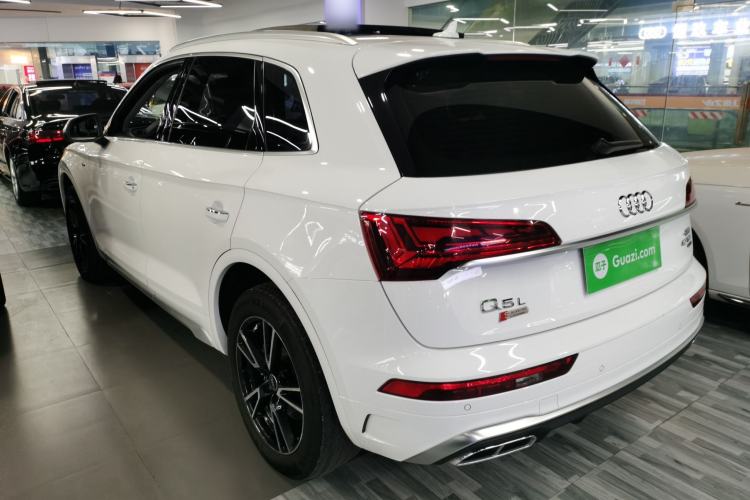 Used Audi Q5L 2022 40T Fashionable and Dynamic Model
