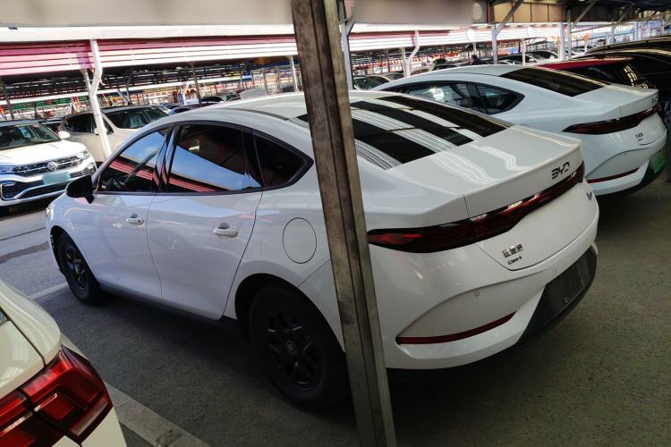 Used BYD Qin PLUS 2025 DM-i Smart Drive 55KM Leading Model
