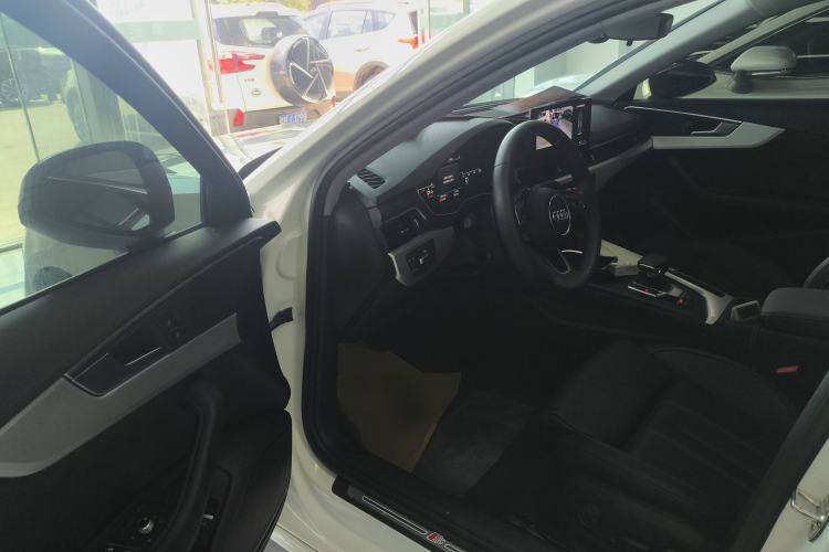 Used Audi A4L 2020 40 TFSI Fashion Dynamic Model
