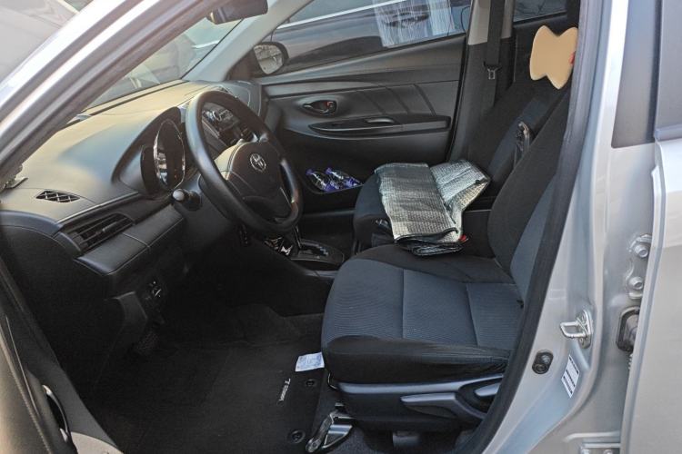 Used Toyota YARiS L 2019 1.5E CVT Dynamic Edition China VI compliant
