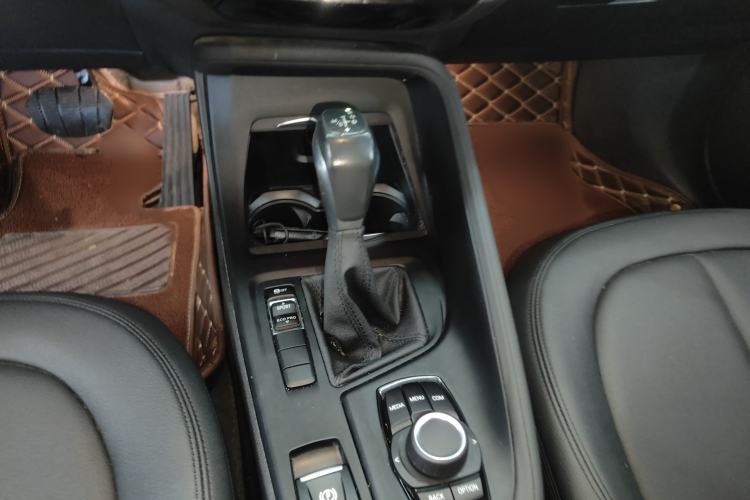 Used BMW X1 2018 sDrive20Li Leading Model
