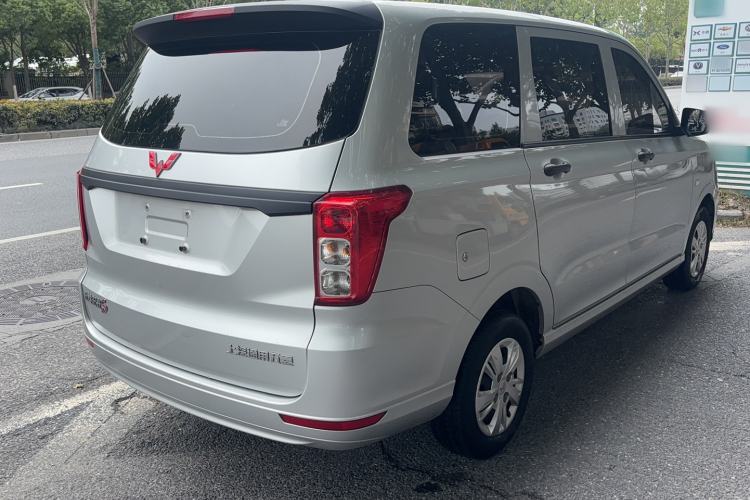 Used Wuling Hongguang 2021 1.5L S Base Version LAR
