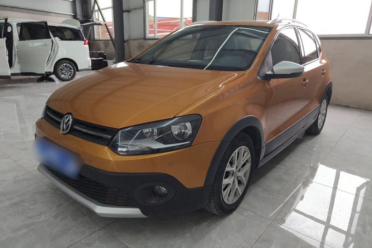 Used Volkswagen Polo 2016 1.6L Cross Polo Automatic
