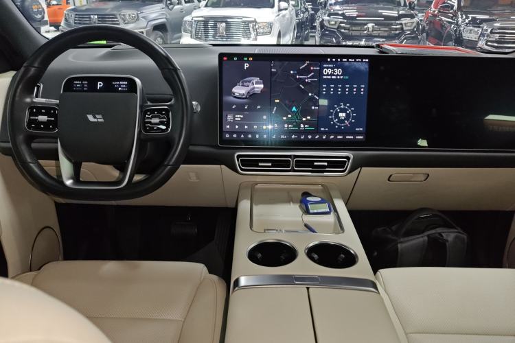 Used Li Auto L8 2023 Air model
