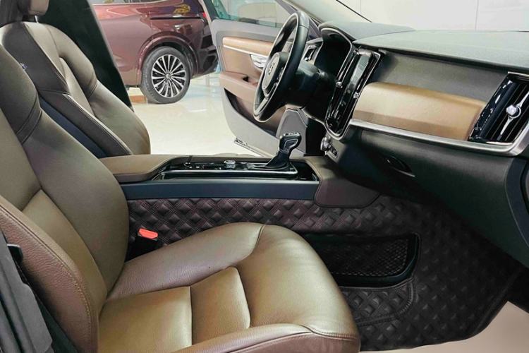 Used Volvo S90 2019 T5 Zhiyuan Edition
