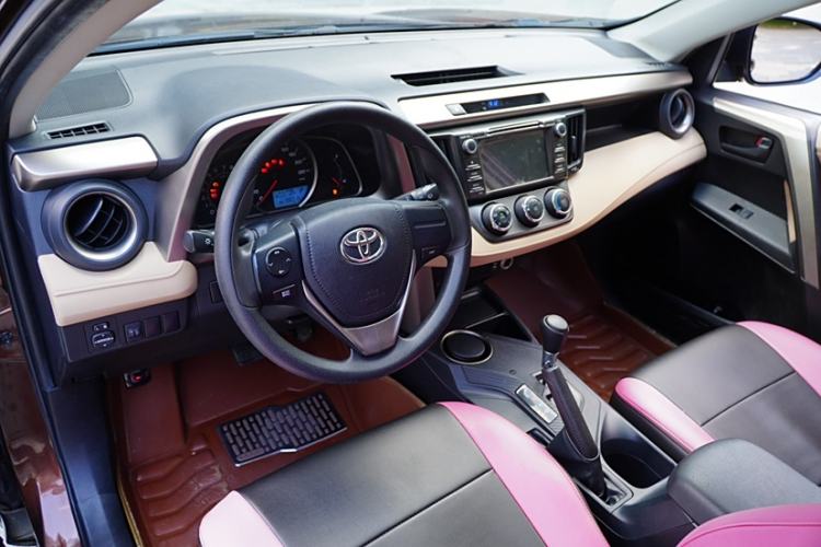 Used Toyota RAV4 2015 2.0L CVT Two-Wheel Drive Urban Edition
