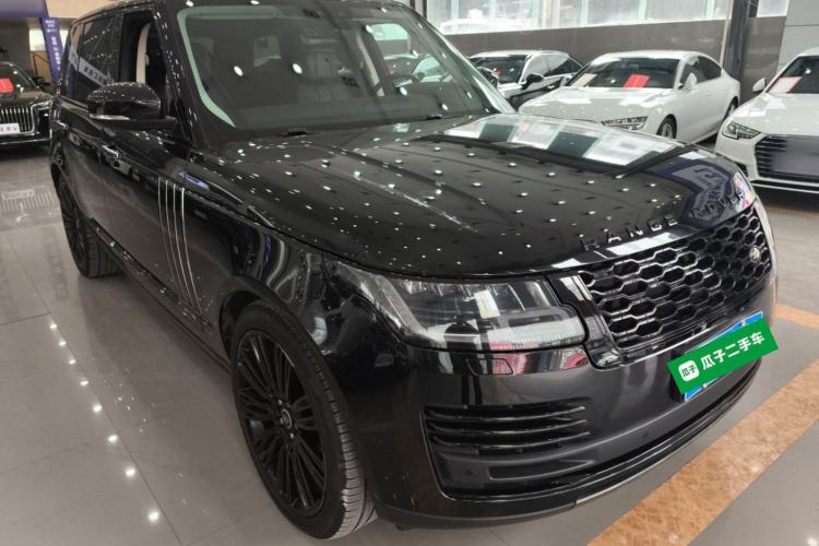 Used Land Rover Range Rover 2022 3.0 L6 400 PS Classic Extended Version