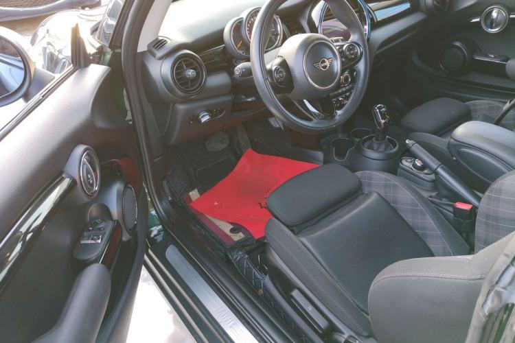 Used  MINI 2018 1.5T COOPER Classic Edition