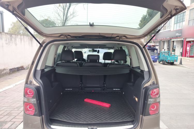 Used Volkswagen Touran 2015 1.4T Manual Comfort Edition 5-Seater