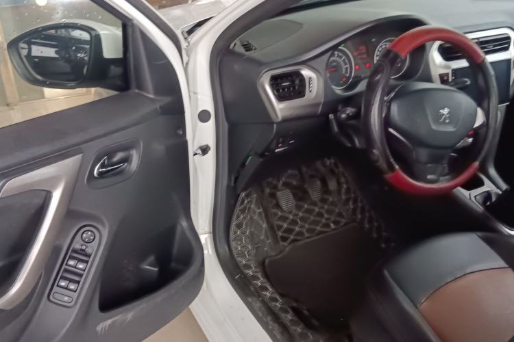 Used Peugeot 301 2014 1.6L Manual Luxury Edition
