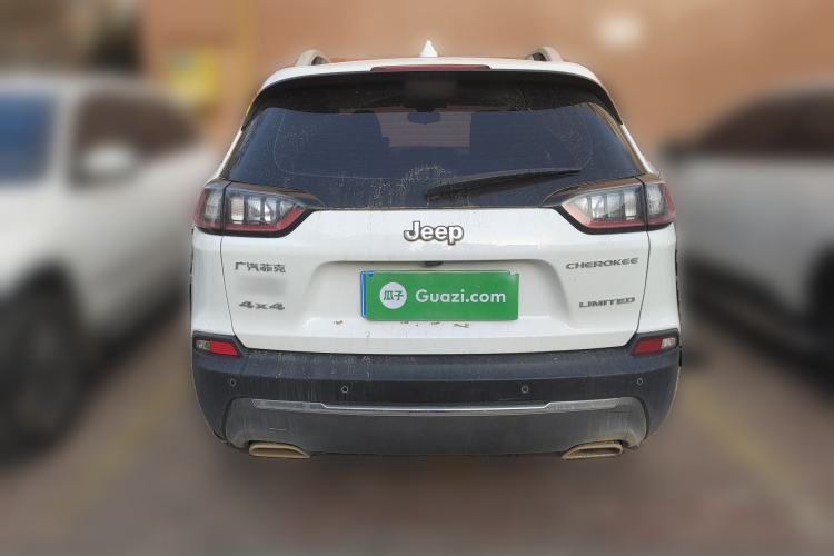 Used Jeep Cherokee 2019 2.0T Four-Wheel Drive Explorer Edition China VI Emission Standard