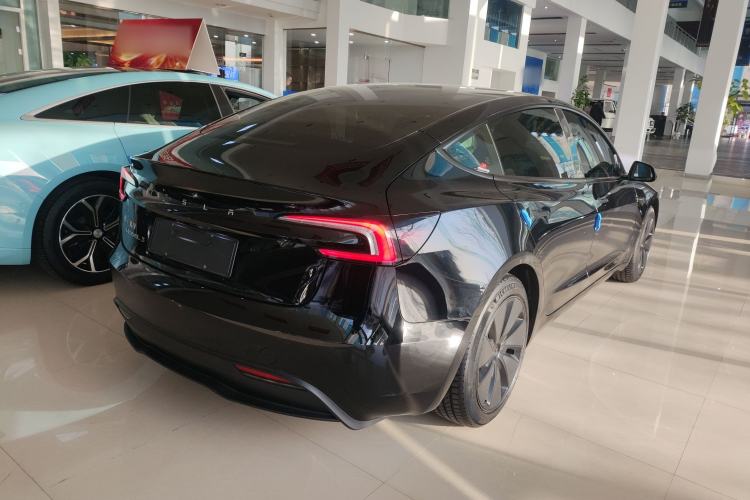 Used Tesla Model 3 2023 Rear-Wheel-Drive Version