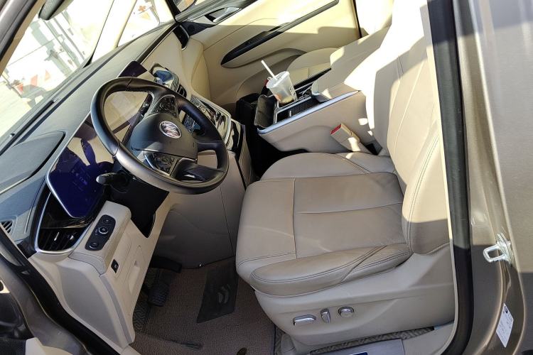 Used Buick GL8 2023 ES Lu Zun Deluxe Model
