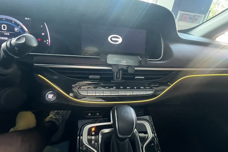 Used GAC Trumpchi M6 2023 PRO 270T DCT Luxury Edition
