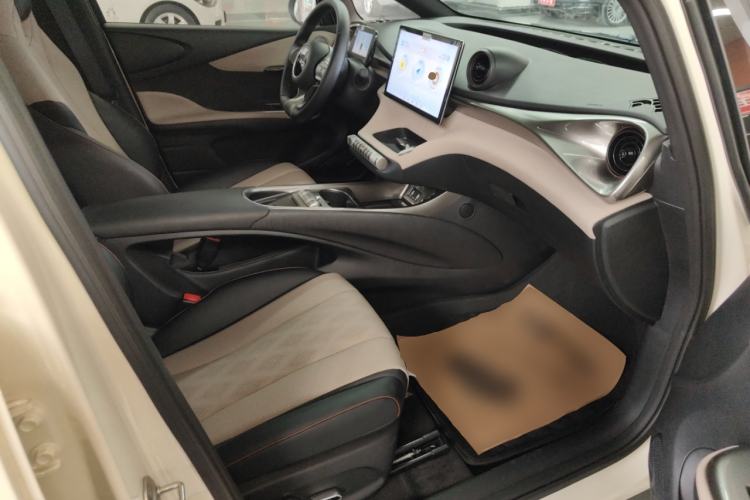 Used BYD Dolphin 2023 420 km Fashion Edition
