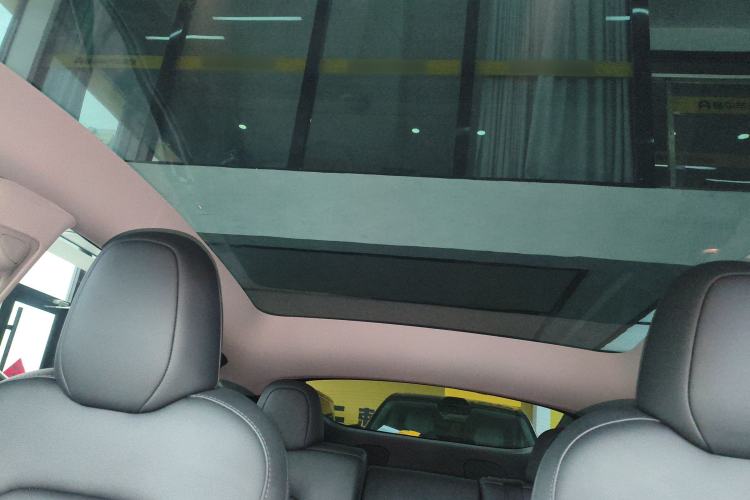 Used Tesla Model Y 2024 Rear-Wheel-Drive Version
