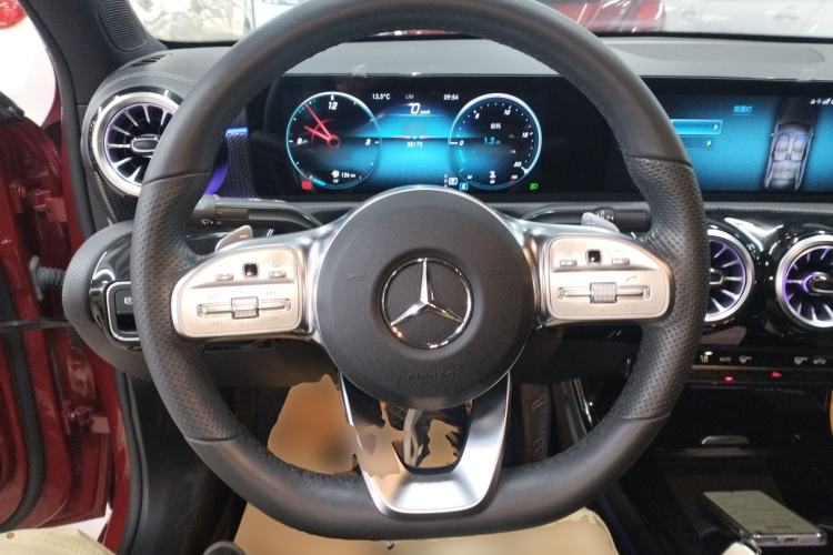 Used Mercedes-Benz A-Class 2021 A 200 L Sport Sedan Fashion Model
