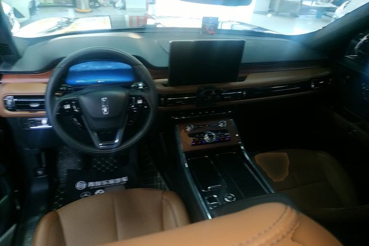 Used Lincoln Aviator 2023 3.0T V6 All-Wheel-Drive Zunya Cruise Version Six Seats
