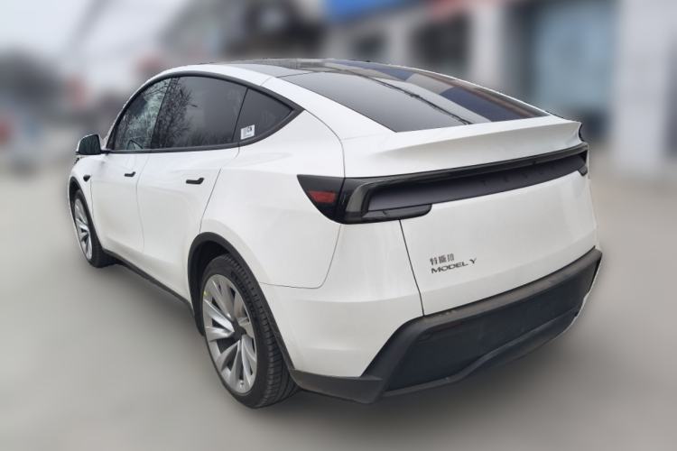 Used Tesla Model Y 2025 Rear-Wheel-Drive Version