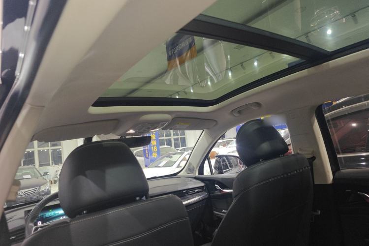 Used Roewe RX5 MAX 2022 2.0T Automatic Zhiwei Zunrong Edition
