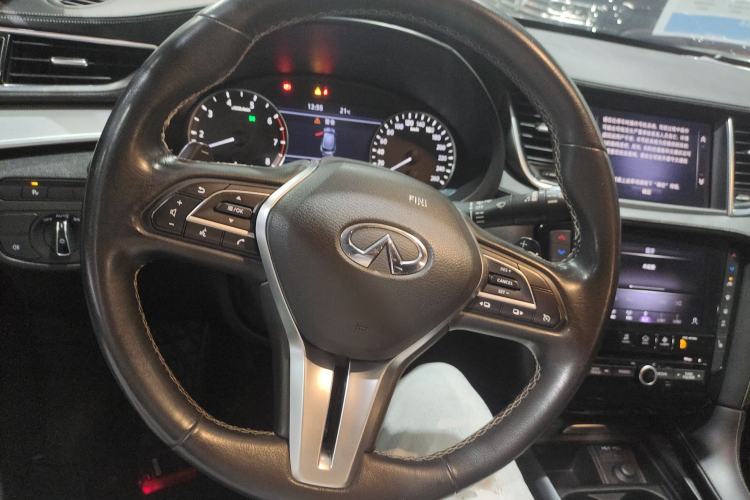 Used Infiniti QX50 2020 2.0T Two-Wheel Drive Fashion Edition
