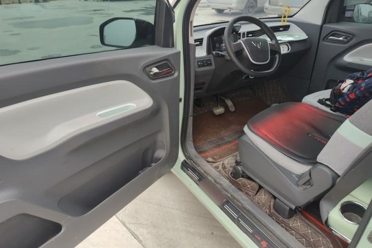 Used Wuling Hongguang MINIEV 2021 Macaron Fashion Model Lithium Iron Phosphate