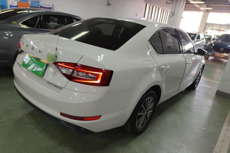 Used Skoda Octavia 2019 1.5L Automatic SmartDrive Comfort Edition China VI Standard
