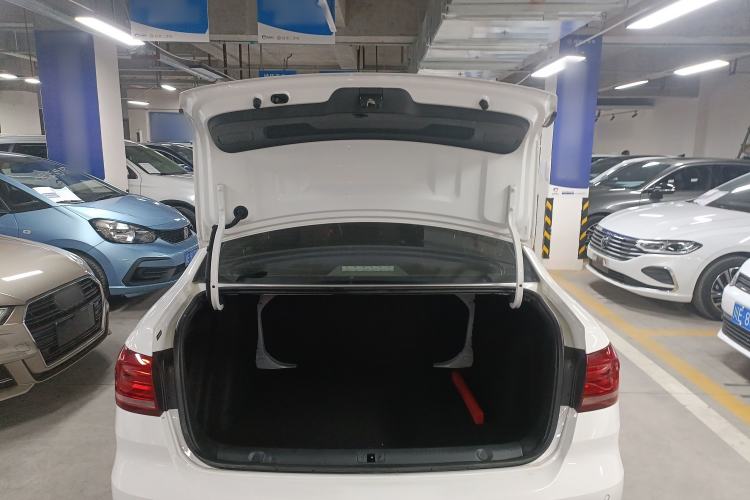 Used Volkswagen Lavida 2019 Lavida Start 1.5L Automatic Trendy Version China VI Standard
